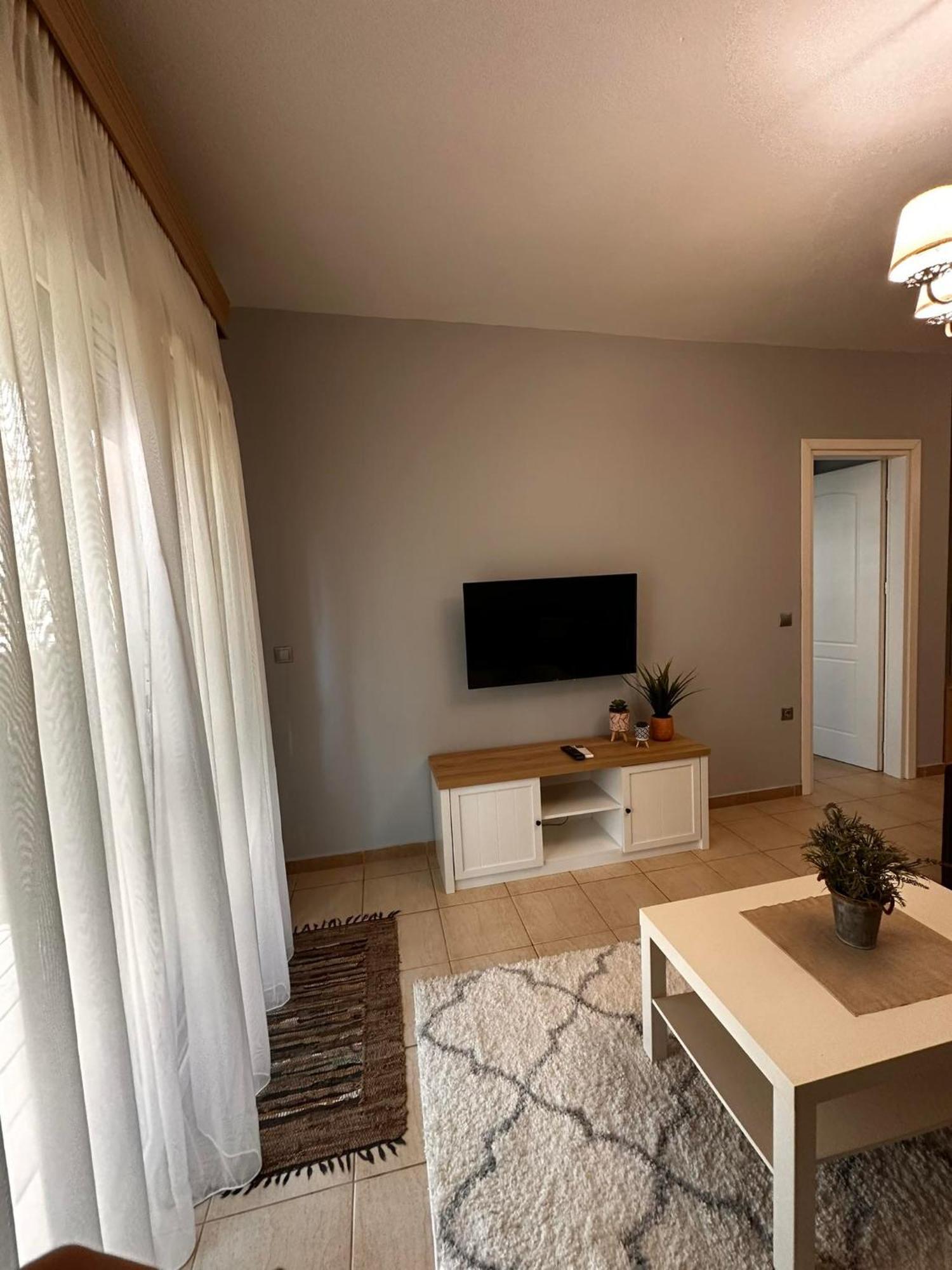 Elena'S Apartment อเล็กซานโดรโพลิส ภายนอก รูปภาพ