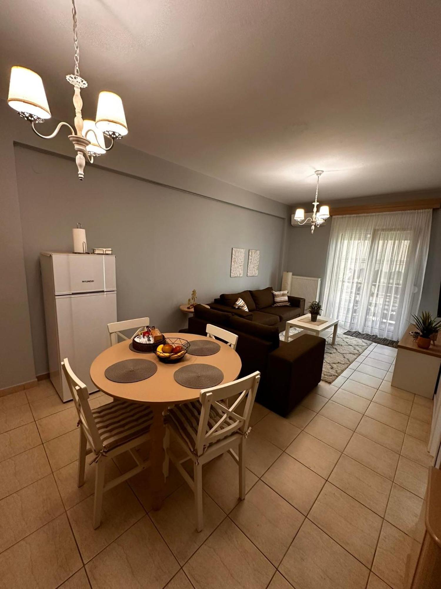 Elena'S Apartment อเล็กซานโดรโพลิส ภายนอก รูปภาพ